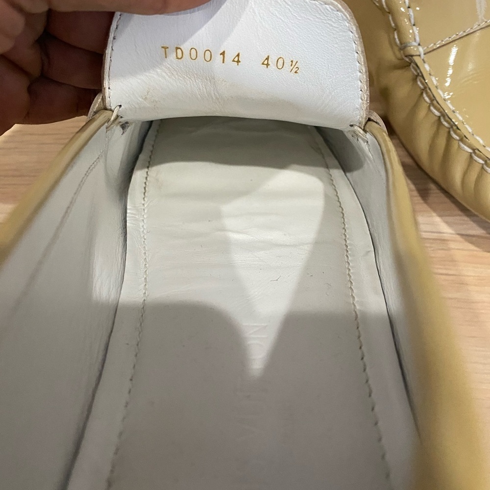 LV Patient Leather Loafer - Picture 3 of 4